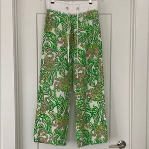 Lilly Pulitzer Beach Pants size Medium, Green and White Flare Pants